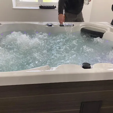 Chaumiere Chateau De La Bouchatte * Chazemais