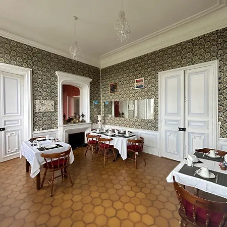 Chaumiere Chateau De La Bouchatte בית נופש Chazemais